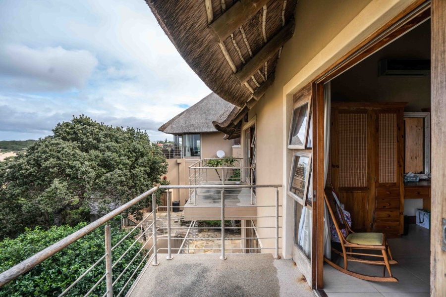 4 Bedroom Property for Sale in Kleinemonde Eastern Cape